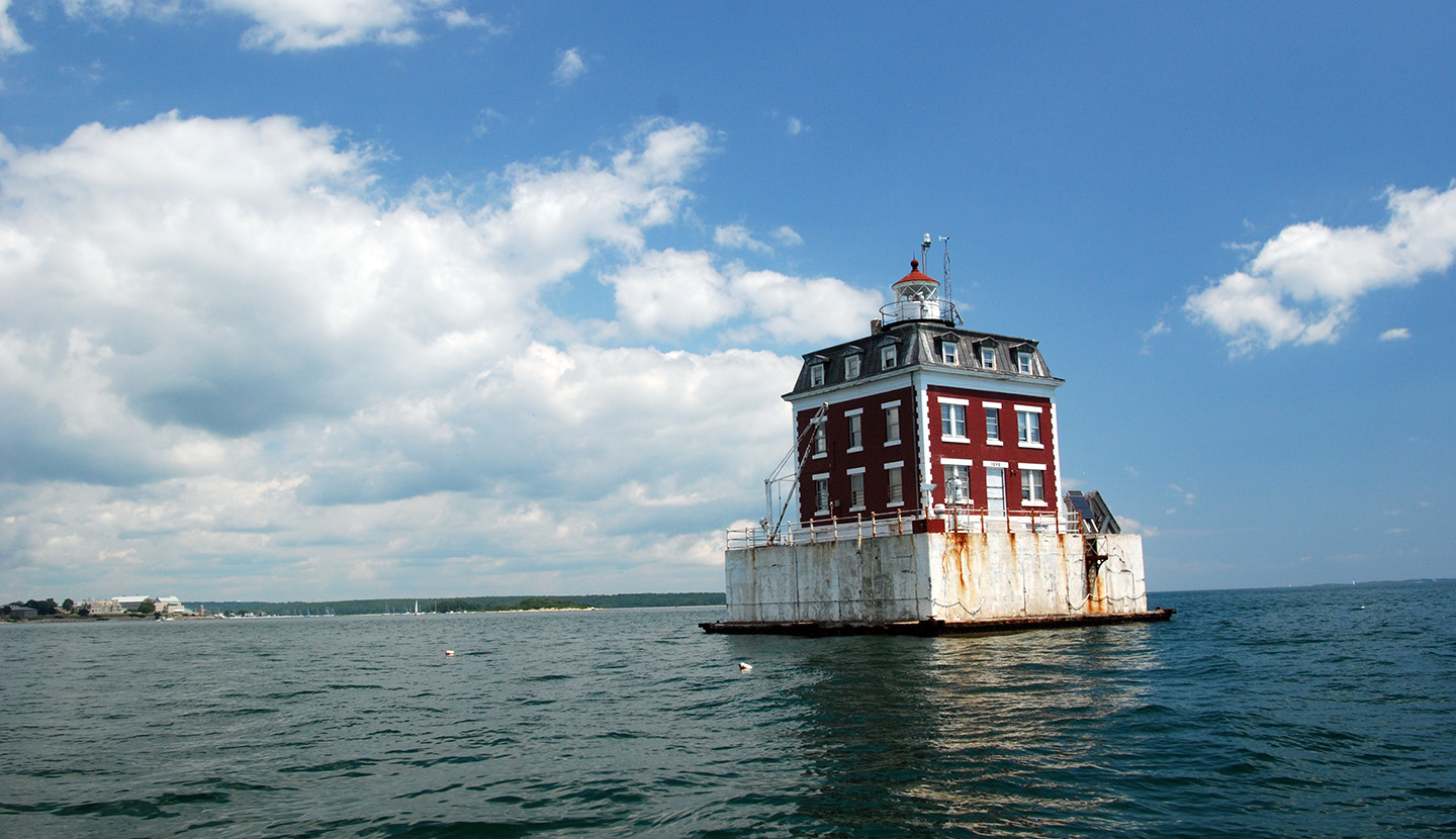 new-london-lighthouse